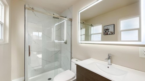 320 57Th Avenue E, Vancouver, BC 