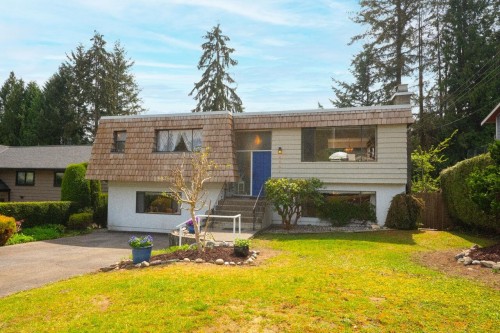 4057 Violet Street  North Vancouver, BC V7G 1E4
