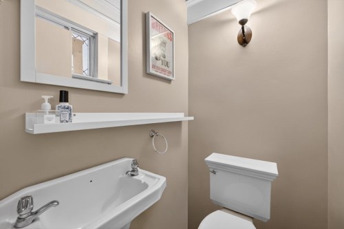 4195 15Th Avenue W, Vancouver, BC 