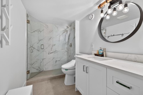 4195 15Th Avenue W, Vancouver, BC 