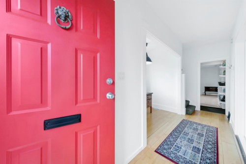 827 16Th Avenue E, Vancouver, BC 