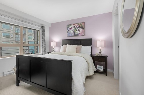 301-1673 Lloyd Avenue, North Vancouver, BC 