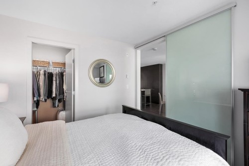 301-1673 Lloyd Avenue, North Vancouver, BC 