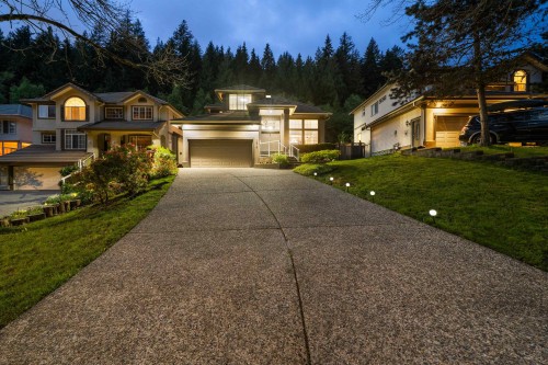 1818 Camelback Court, Coquitlam, BC 