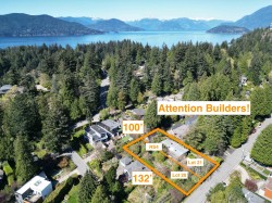 6415 Wellington Avenue  West Vancouver, BC V7W 2H7