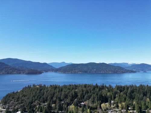 6415 Wellington Avenue, West Vancouver, BC 