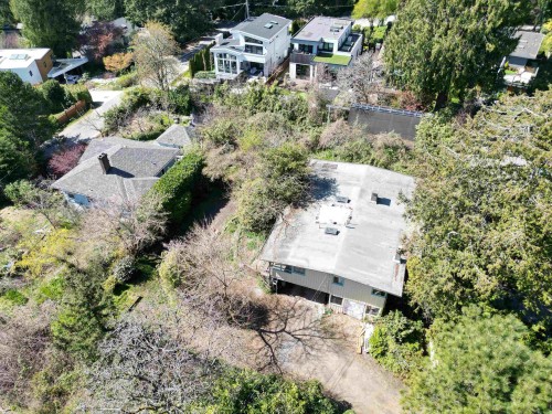 6415 Wellington Avenue, West Vancouver, BC 