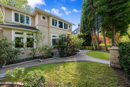 2374 35Th Avenue W, Vancouver, BC 