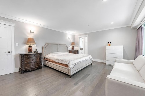 2374 35Th Avenue W, Vancouver, BC 