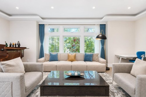 2374 35Th Avenue W, Vancouver, BC 