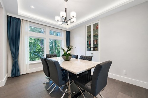 2374 35Th Avenue W, Vancouver, BC 