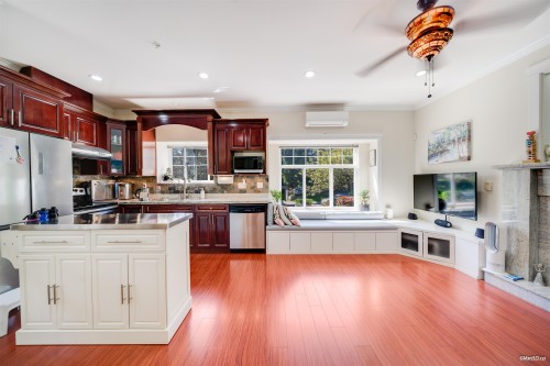 1023 8Th Avenue E, Vancouver, BC 