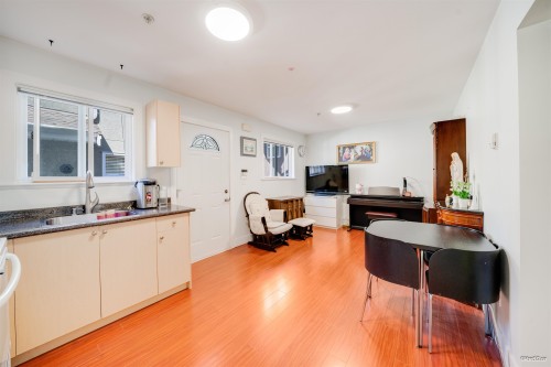 1023 8Th Avenue E, Vancouver, BC 