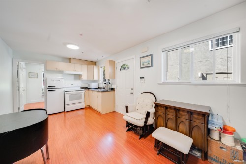 1023 8Th Avenue E, Vancouver, BC 