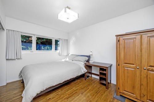 1388 20Th Street E, North Vancouver, BC 