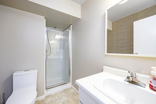 1388 20Th Street E, North Vancouver, BC 
