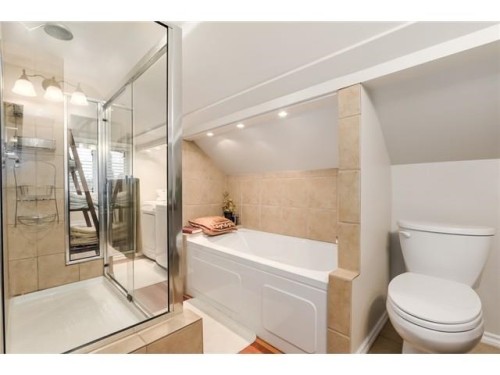 761 26Th Avenue W, Vancouver, BC 