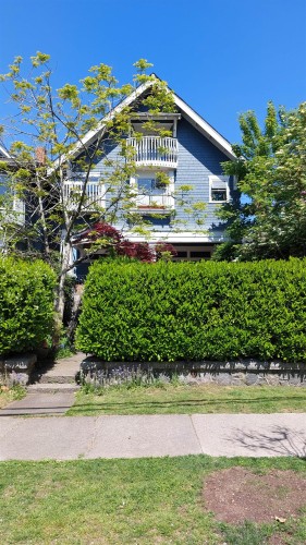 1951 Napier Street, Vancouver, BC 