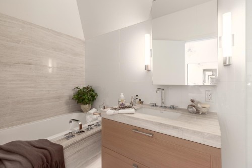 1527 Atlas Lane, Vancouver, BC 