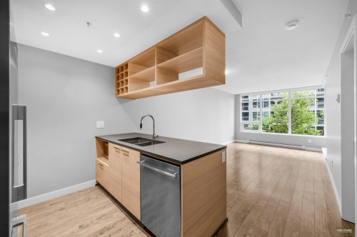 619-6188 No. 3 Road  Richmond, BC V6Y 0J3