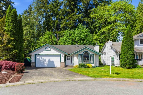 11915 238a Street  Maple Ridge, BC V4R 2B2