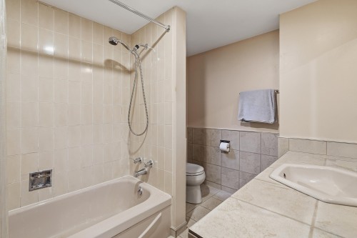 792 54Th Avenue W, Vancouver, BC 