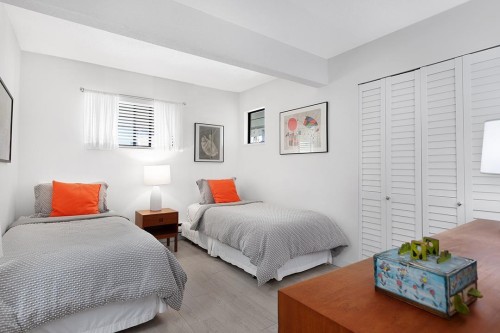 805 14Th Avenue W, Vancouver, BC 