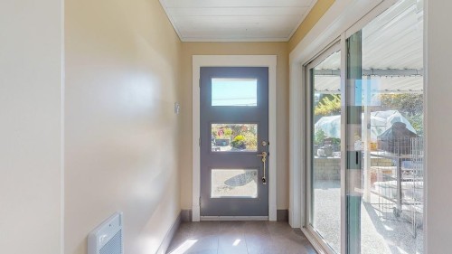6166 Norwest Bay Road, Sechelt, BC - Indoor Photo Showing Other Room