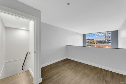 319-418 Broadway E, Vancouver, BC 
