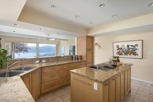 4729 Woodburn Road, West Vancouver, BC 