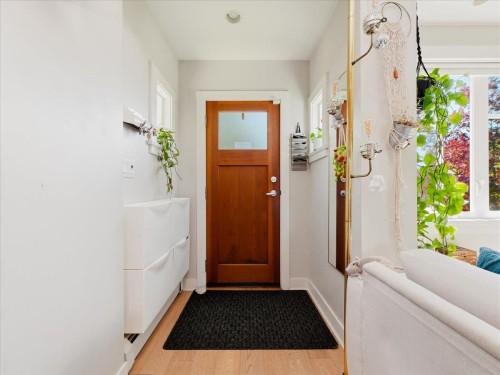 2607 5Th Avenue E, Vancouver, BC 