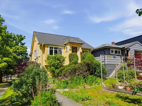 2607 5Th Avenue E, Vancouver, BC 
