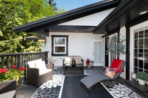 5671 Westport Road, West Vancouver, BC 