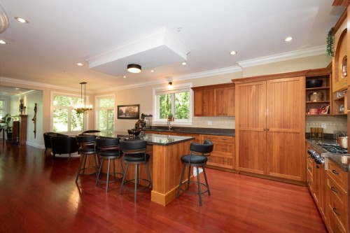 5671 Westport Road, West Vancouver, BC 