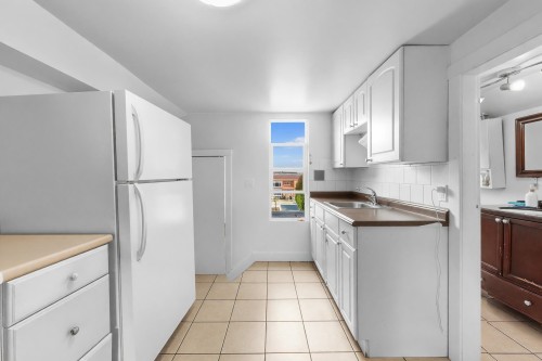7320 Imperial Street, Burnaby, BC 