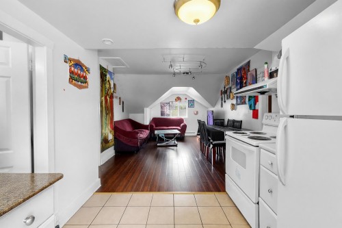 7320 Imperial Street, Burnaby, BC 