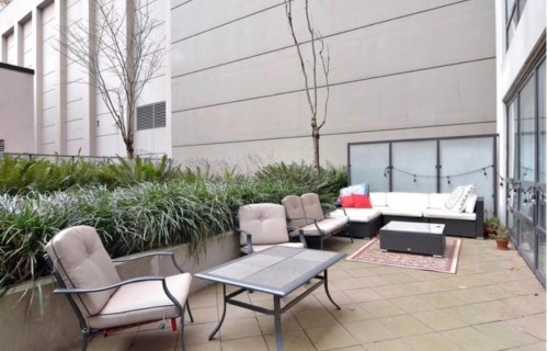 409-933 Hornby Street  Vancouver, BC V6Z 3G4
