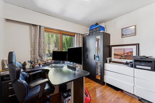 430 Kings Road W, North Vancouver, BC 