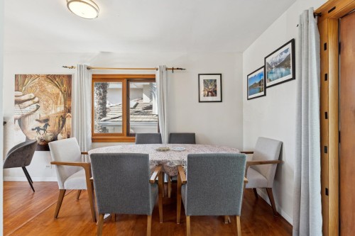 430 Kings Road W, North Vancouver, BC 