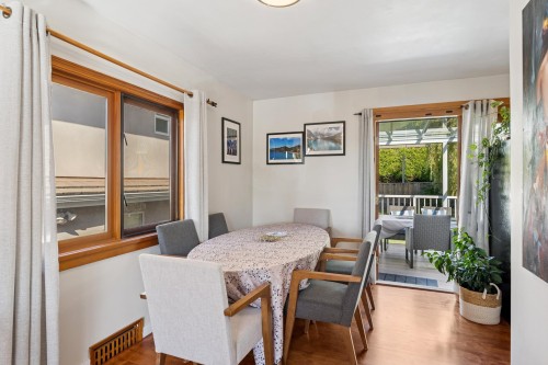 430 Kings Road W, North Vancouver, BC 