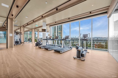 4508-4730 Lougheed Highway, Burnaby, BC - Indoor Photo Showing Gym Room