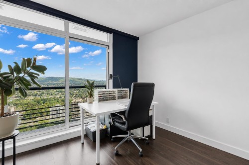4508-4730 Lougheed Highway, Burnaby, BC - Indoor Photo Showing Office