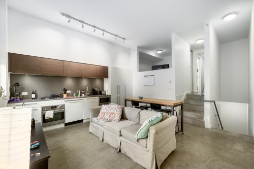 208-150 Cordova Street E Vancouver, BC V6A 0E7