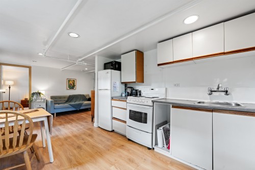 38 Slocan Street N, Vancouver, BC 