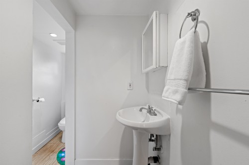 38 Slocan Street N, Vancouver, BC 