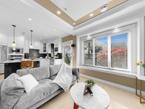 2456 45Th Avenue E, Vancouver, BC 