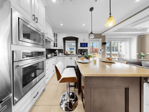 2456 45Th Avenue E, Vancouver, BC 