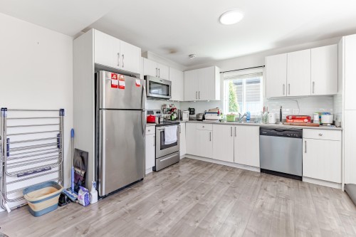 7535 Burgess Street, Burnaby, BC 