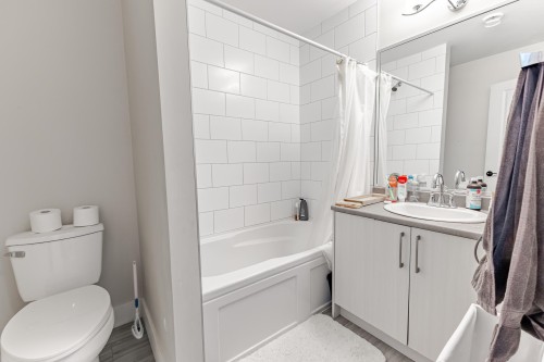 7535 Burgess Street, Burnaby, BC 