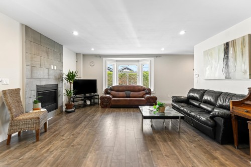 7535 Burgess Street, Burnaby, BC 
